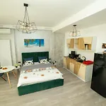 Apartment 60 By The Mamaia, Free Parking Casa Del Mar Mamaia