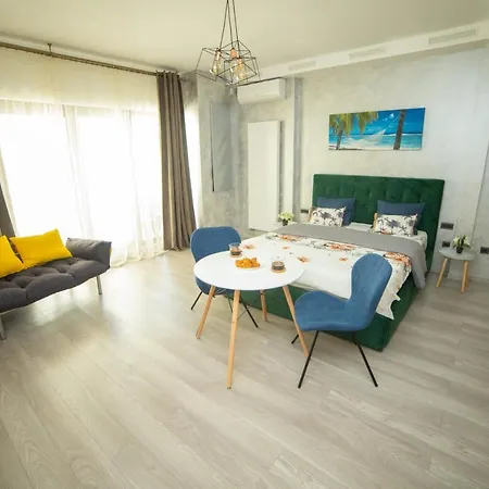 60 By The Mamaia, Free Parking Casa Del Mar *