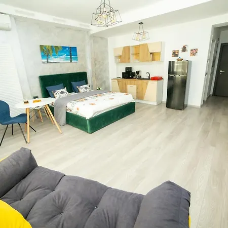 60 By The Mamaia, Free Parking Casa Del Mar *