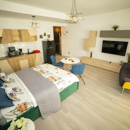 60 By The Mamaia, Free Parking Casa Del Mar *