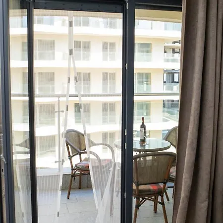 60 By The Mamaia, Free Parking Casa Del Mar * Mamaia