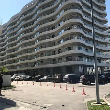 60 By The Mamaia, Free Parking Casa Del Mar Апартаменты