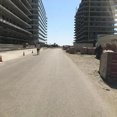 60 By The Mamaia, Free Parking Casa Del Mar *