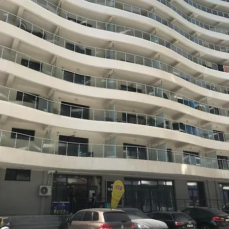 60 By The Mamaia, Free Parking Casa Del Mar