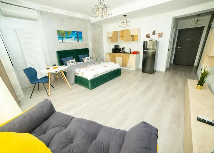 60 By The Mamaia, Free Parking Casa Del Mar *