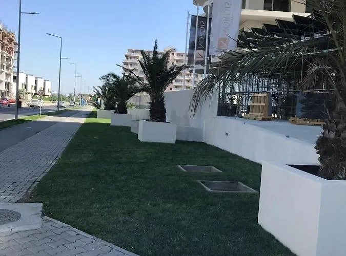 60 By The Mamaia, Free Parking Casa Del Mar *