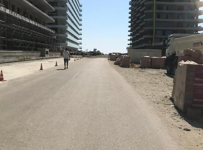 60 By The Mamaia, Free Parking Casa Del Mar *